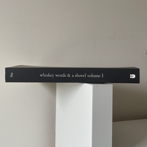 Whiskey words & a shovel I - r.h. Sin - Picture 2 of 2